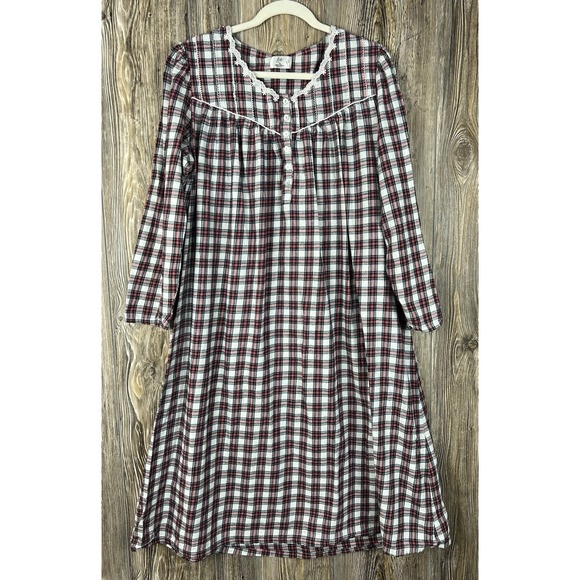 Aria Collection Other - Aria XL Plaid Flannel Nightgown 1/4 Button Cottagecore Grandmacore Warm Cozy